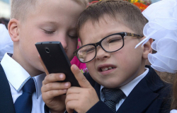 Телефон для младшего школьника – как организовать взаимодействие